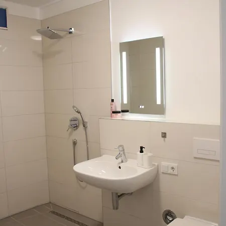 Apartment Casa Kronengarten Nr 4 *